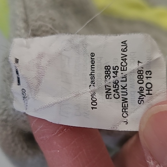 J. Crew Cashmere Sweater in Gray and Neon Yellow size Small - Picture 7 of 9